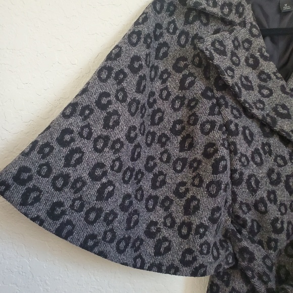 BCX ANIMAL PRINT COAT  SIZE M. EUC - Picture 5 of 8